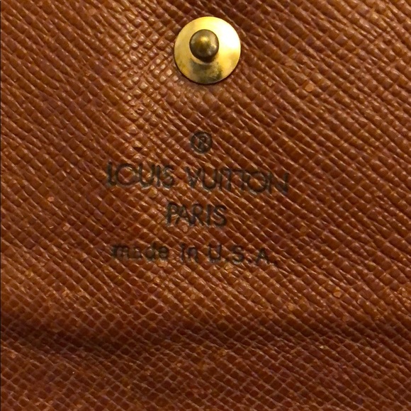 Authentic Louis Vuitton Sarah Wallet - Picture 3 of 8